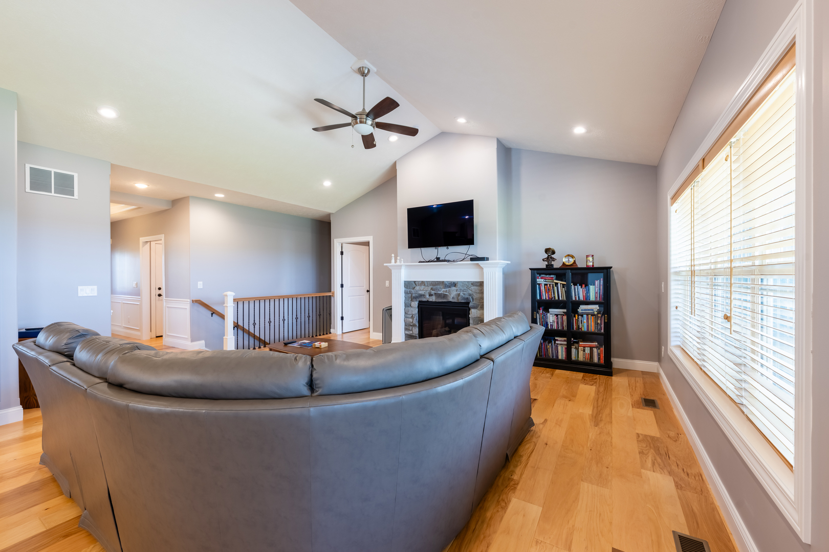 910 Declaration Drive Savoy, IL 61874 - Photo 5 of 39
