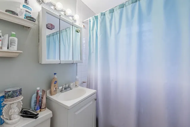 $409,999 | 513 North Park Street, Westmont, IL 60559