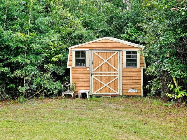 $220,000 | 238 Winding Creek Lane, Quincy, FL 32351