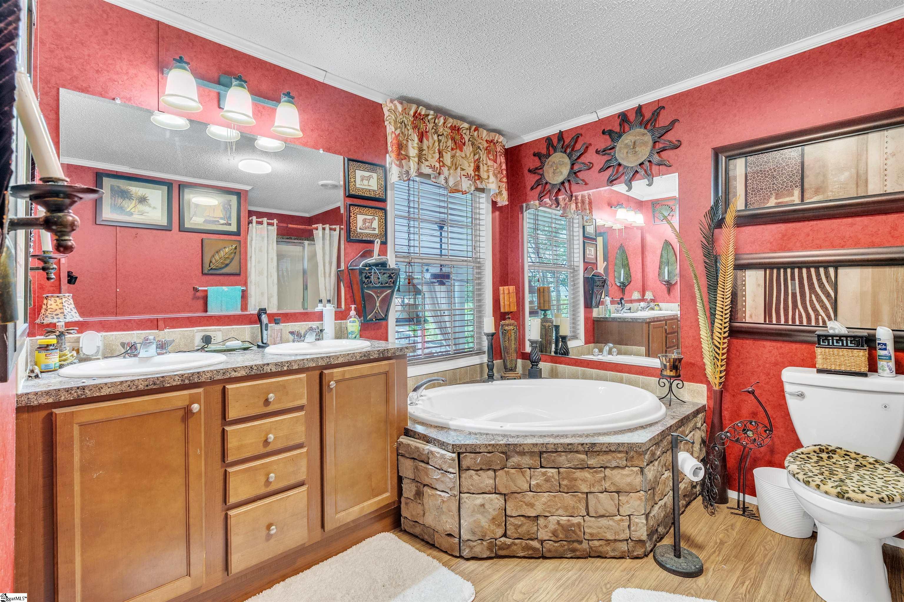 552 South Buckhorn Road Greenville, SC 29609 - Photo 23 of 32