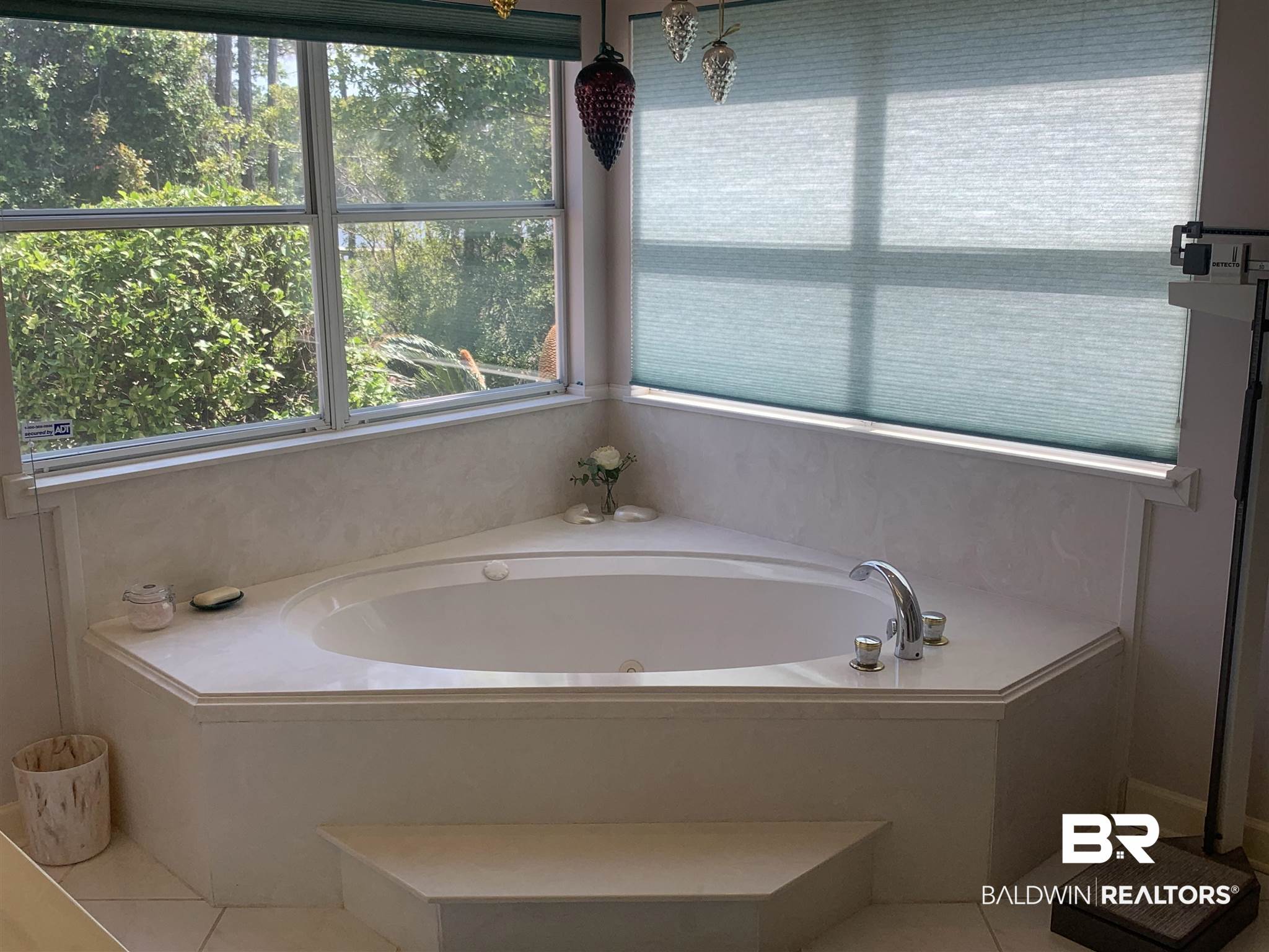 8136 Bay View Drive Foley, AL 36535 - Photo 16 of 36 Master Bath
