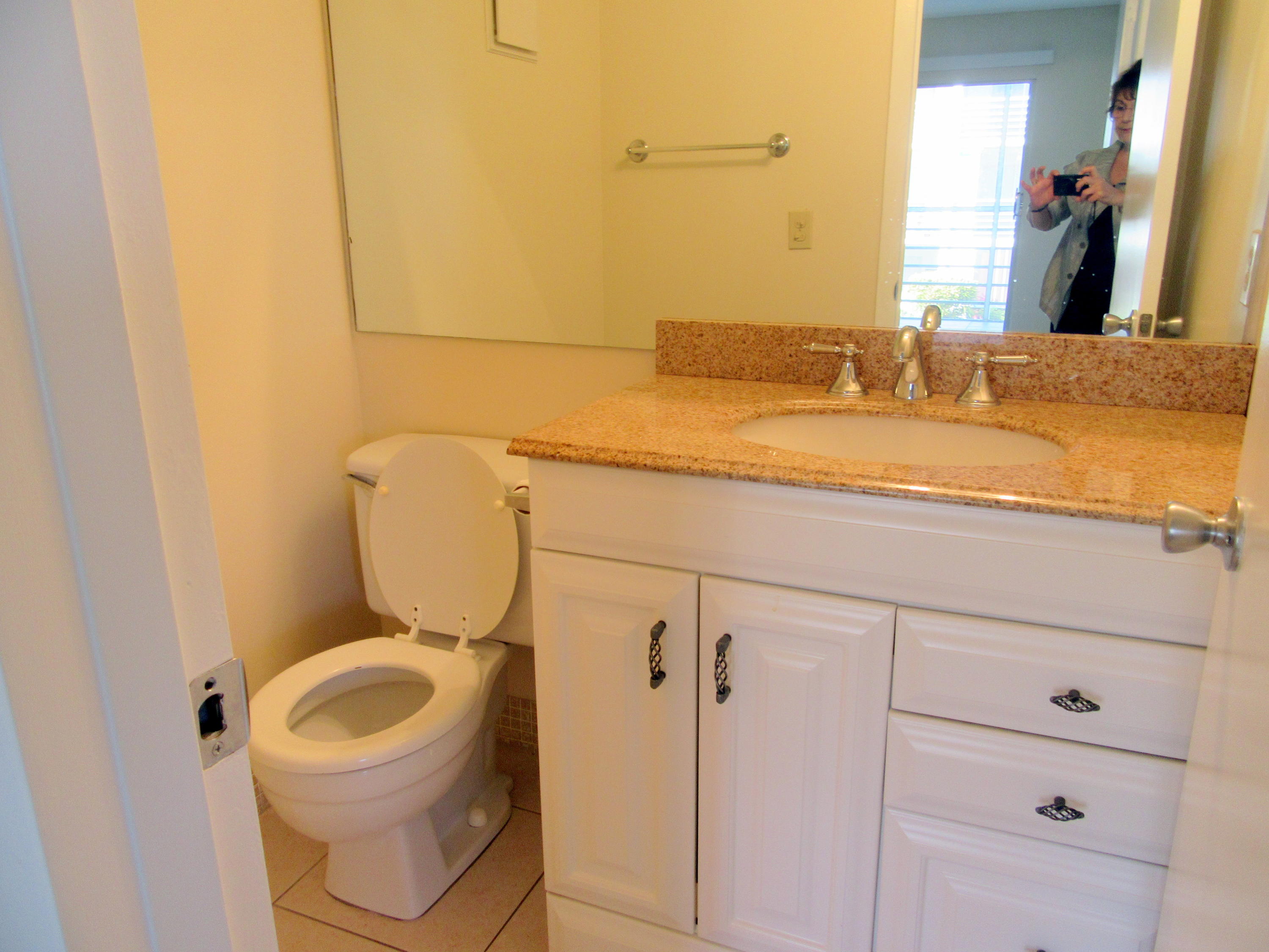193 Fanshaw East, Unit 193 Boca Raton, FL 33434 - Photo 3 of 13 HALF BATH