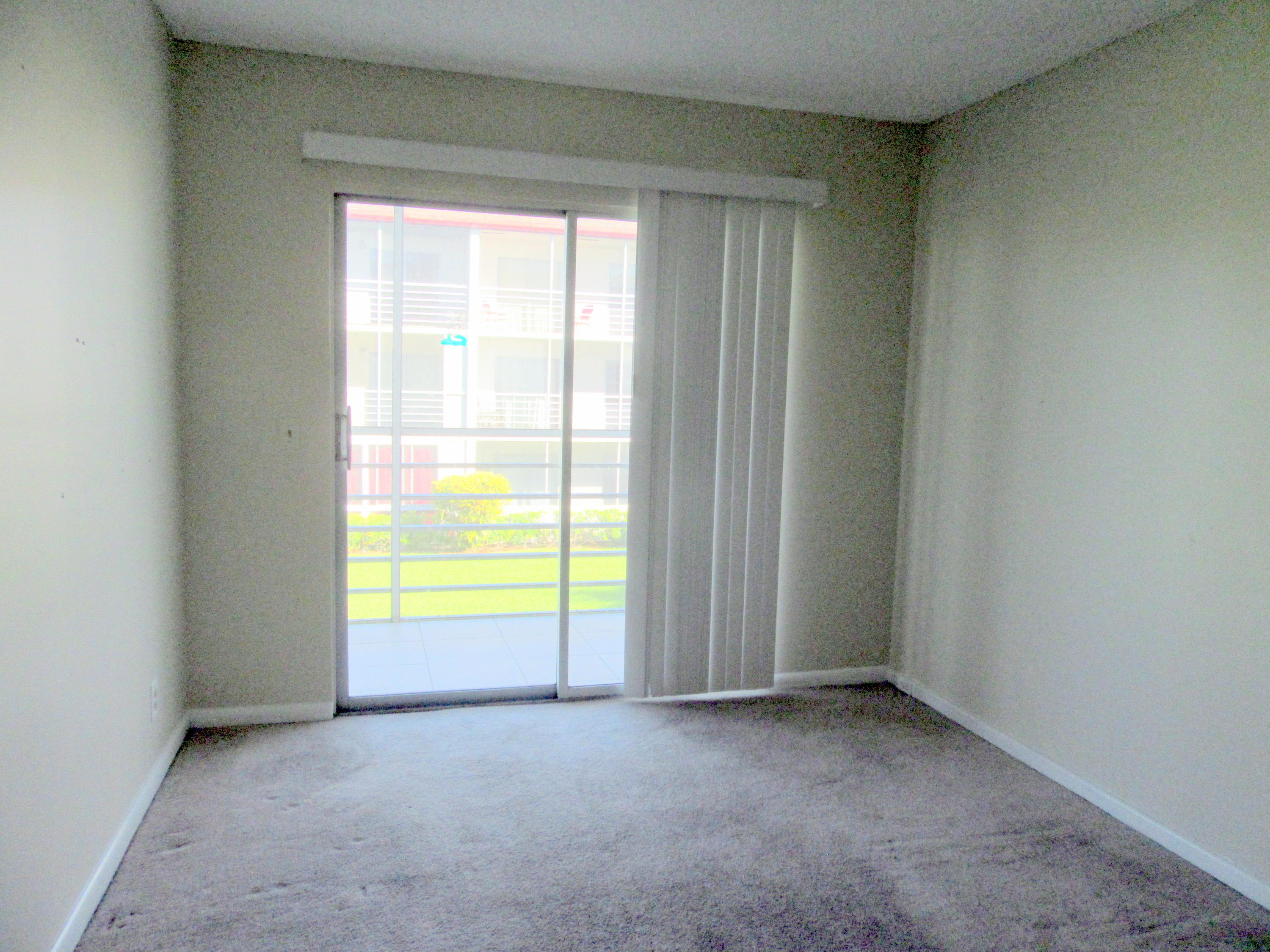 193 Fanshaw East, Unit 193 Boca Raton, FL 33434 - Photo 10 of 13 BEDROOM
