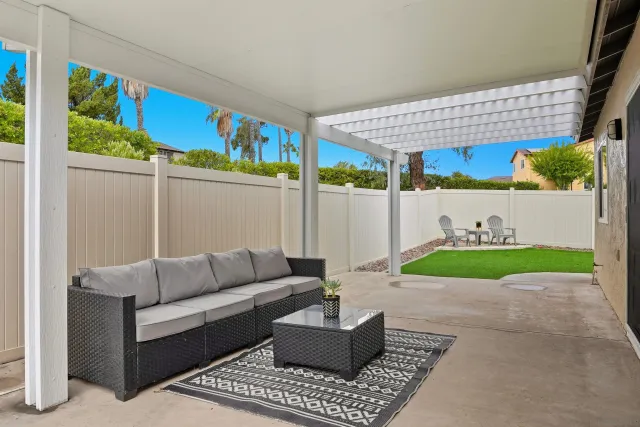 $814,900 | 2304 Meadowridge Place, Spring Valley, CA 91977