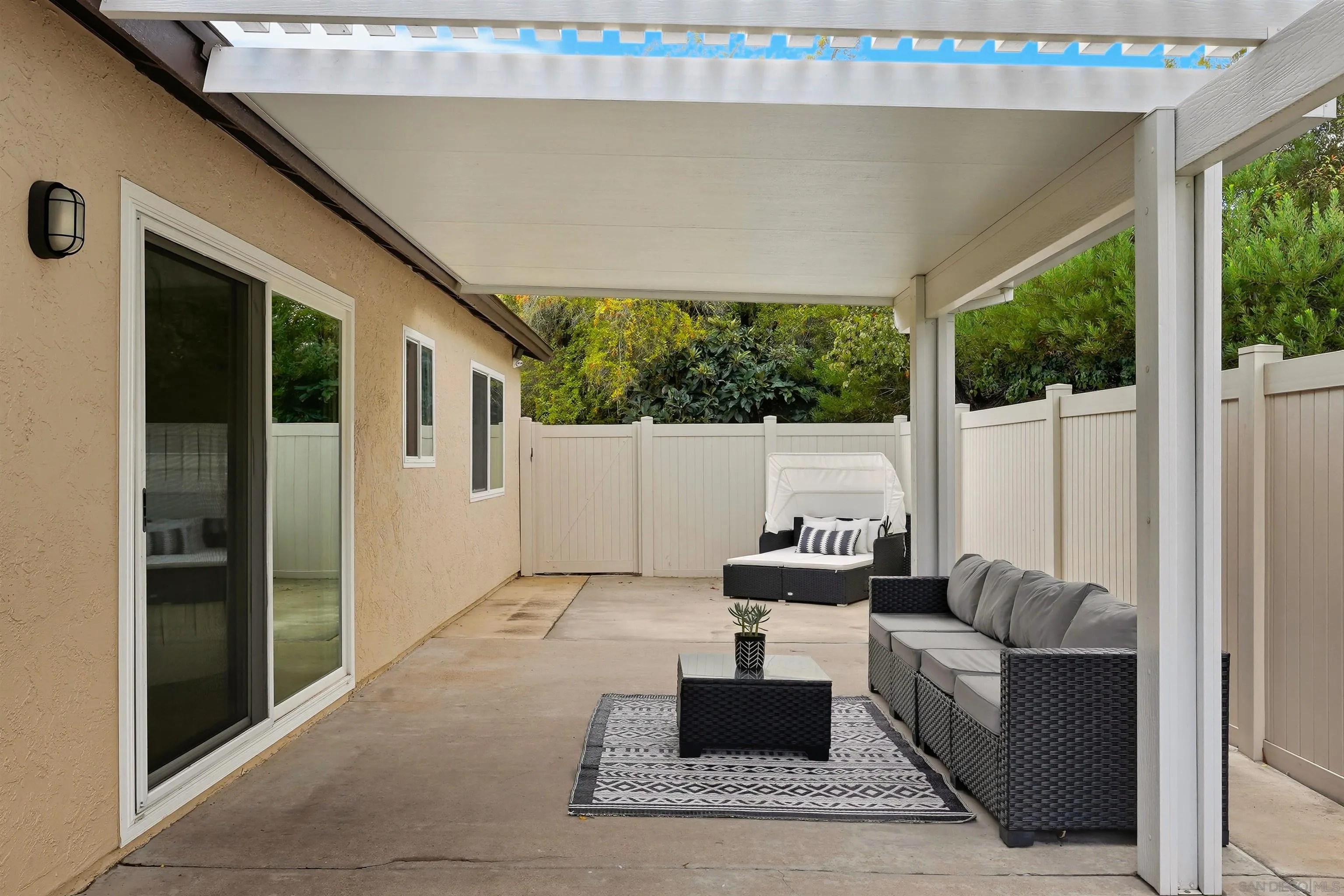 2304 Meadowridge Place Spring Valley, CA 91977 - Photo 24 of 36