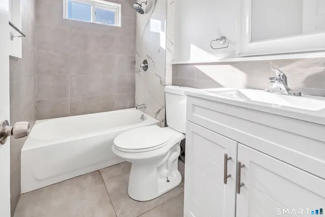 $299,000 | 252 Shelton Street, Bridgeport, CT 06608