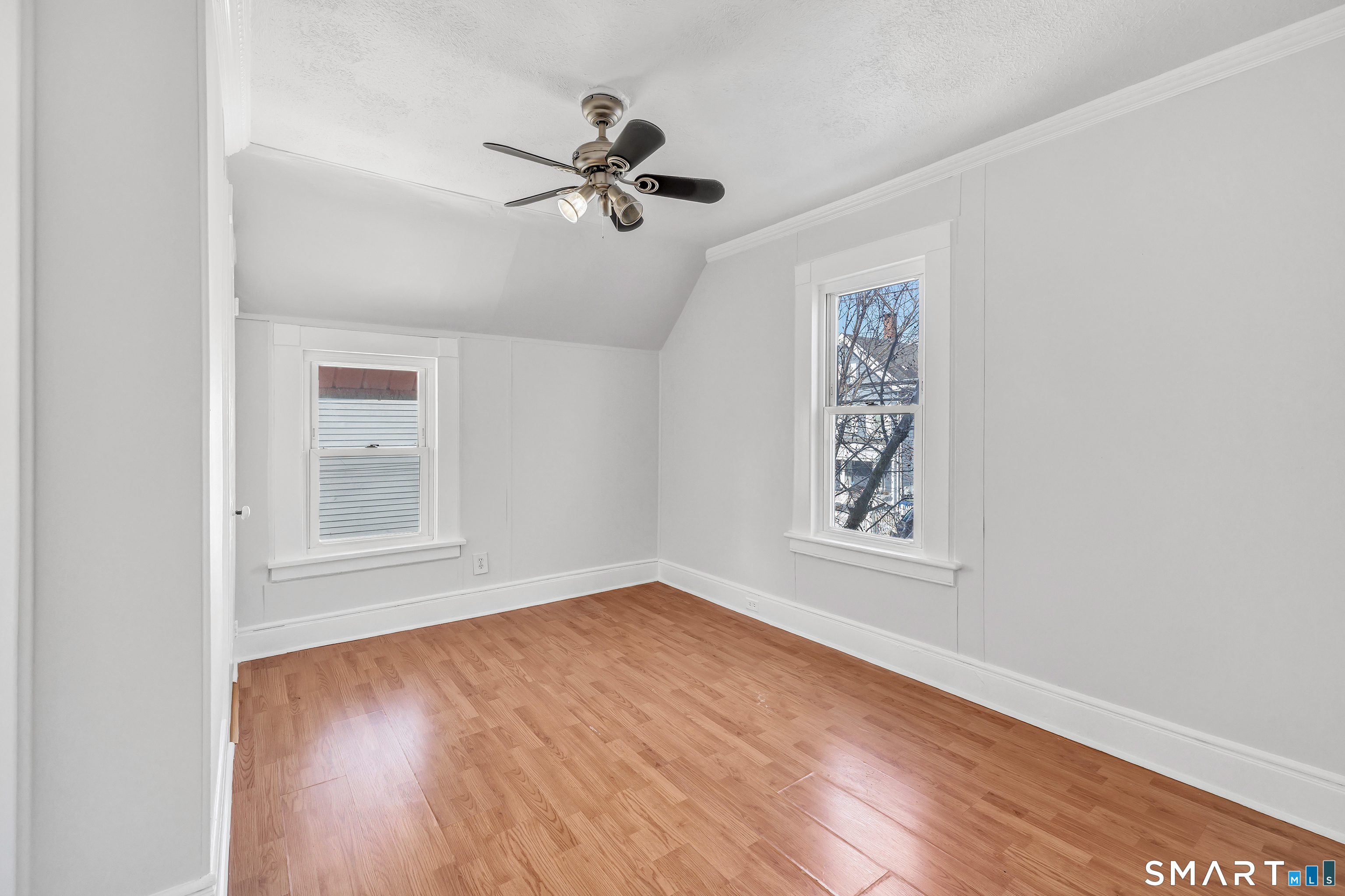 252 Shelton Street Bridgeport, CT 06608 - Photo 31 of 40