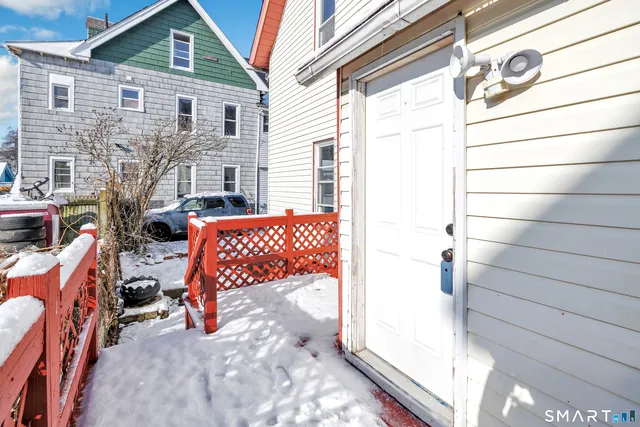 $299,000 | 252 Shelton Street, Bridgeport, CT 06608