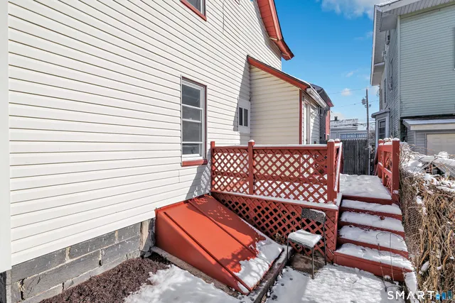 $299,000 | 252 Shelton Street, Bridgeport, CT 06608