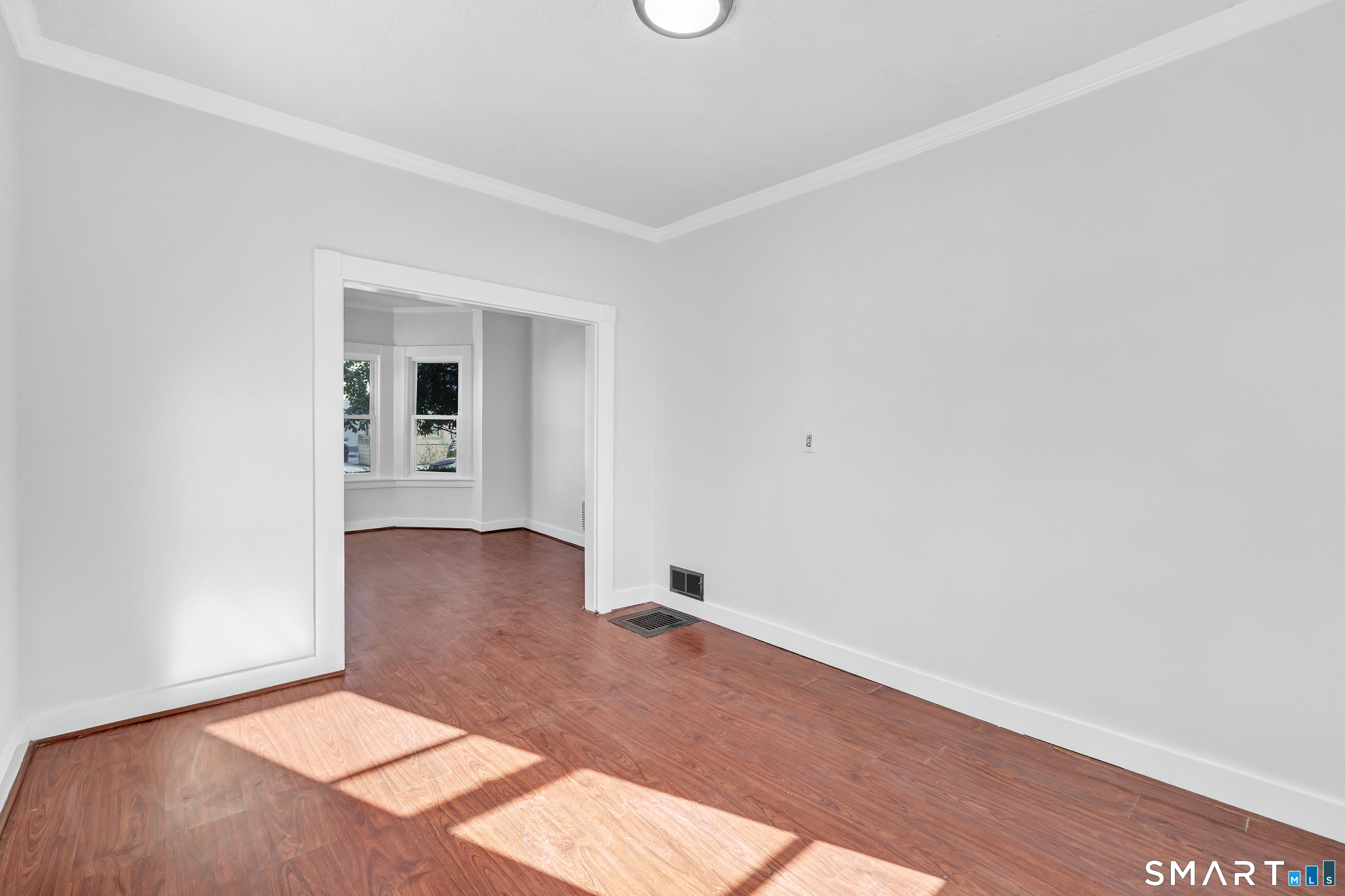 252 Shelton Street Bridgeport, CT 06608 - Photo 10 of 40