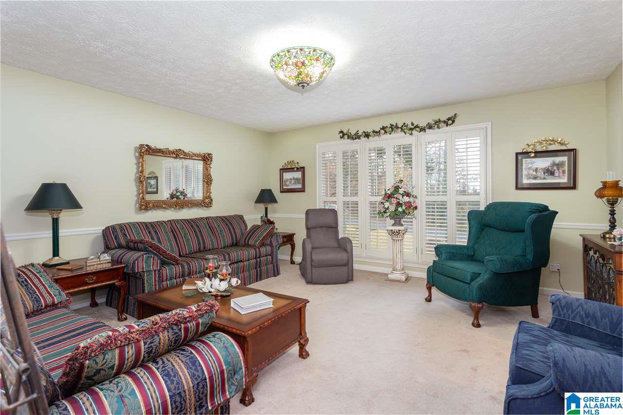 401 Shamrock Road Anniston, AL 36207 - Photo 4 of 46