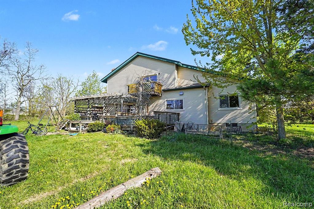 7255 Lahring Road Gaines, MI 48436 - Photo 12 of 25