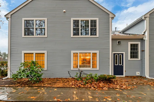 $2,200 | 50 Brookside Drive, Unit O3, Exeter, NH 03833