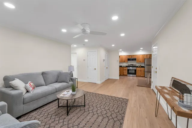 $2,200 | 50 Brookside Drive, Unit O3, Exeter, NH 03833