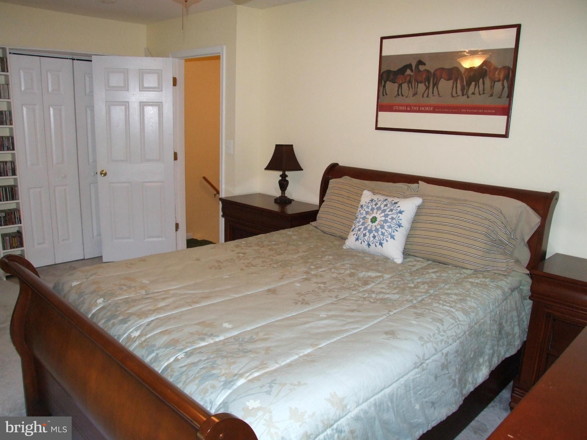 4619 Warren Tree Way Baltimore, MD 21229 - Photo 12 of 25 Bedroom