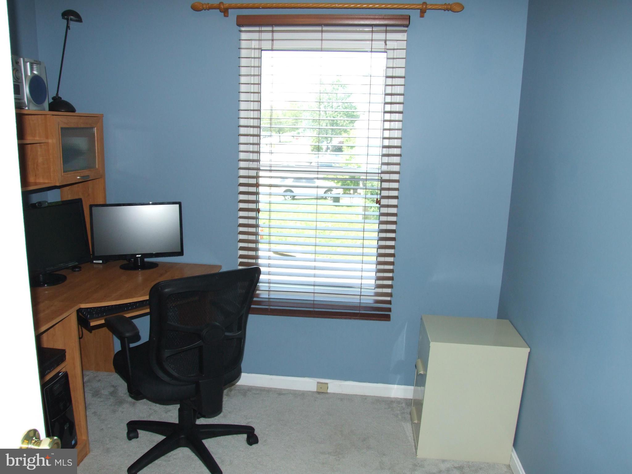 4619 Warren Tree Way Baltimore, MD 21229 - Photo 14 of 25 Bedroom