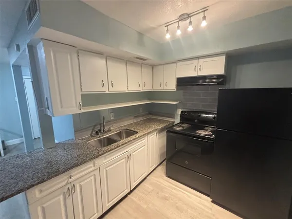 $1,050 | 301 Rolston Road, Unit 305101, Irving, TX 75060