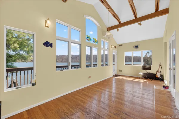 $899,000 | 3 Lakeside Road, Mahopac, NY 10541
