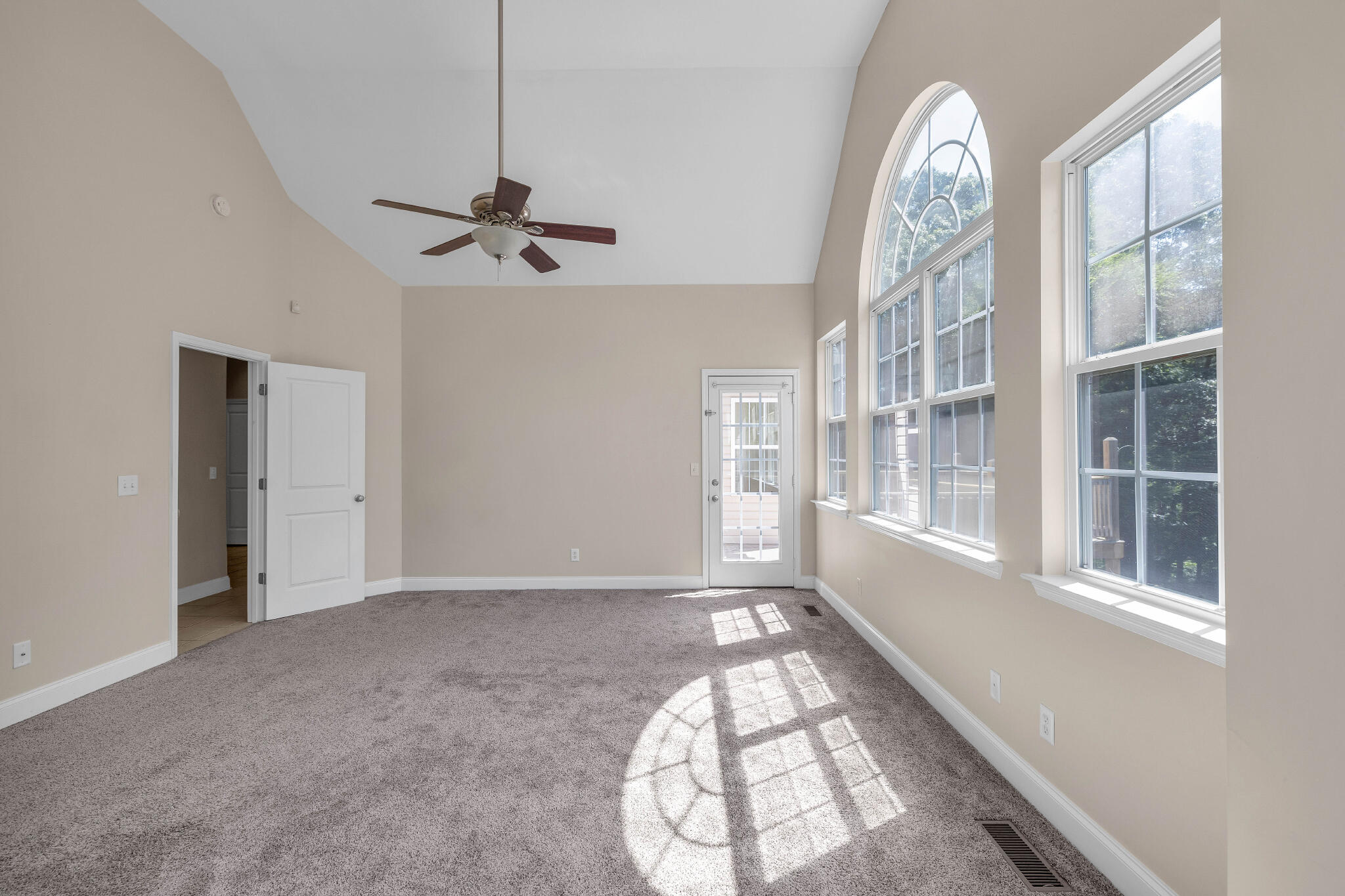 1025 South Ridge Drive Dalton, GA 30721 - Photo 19 of 30 4A8A8639