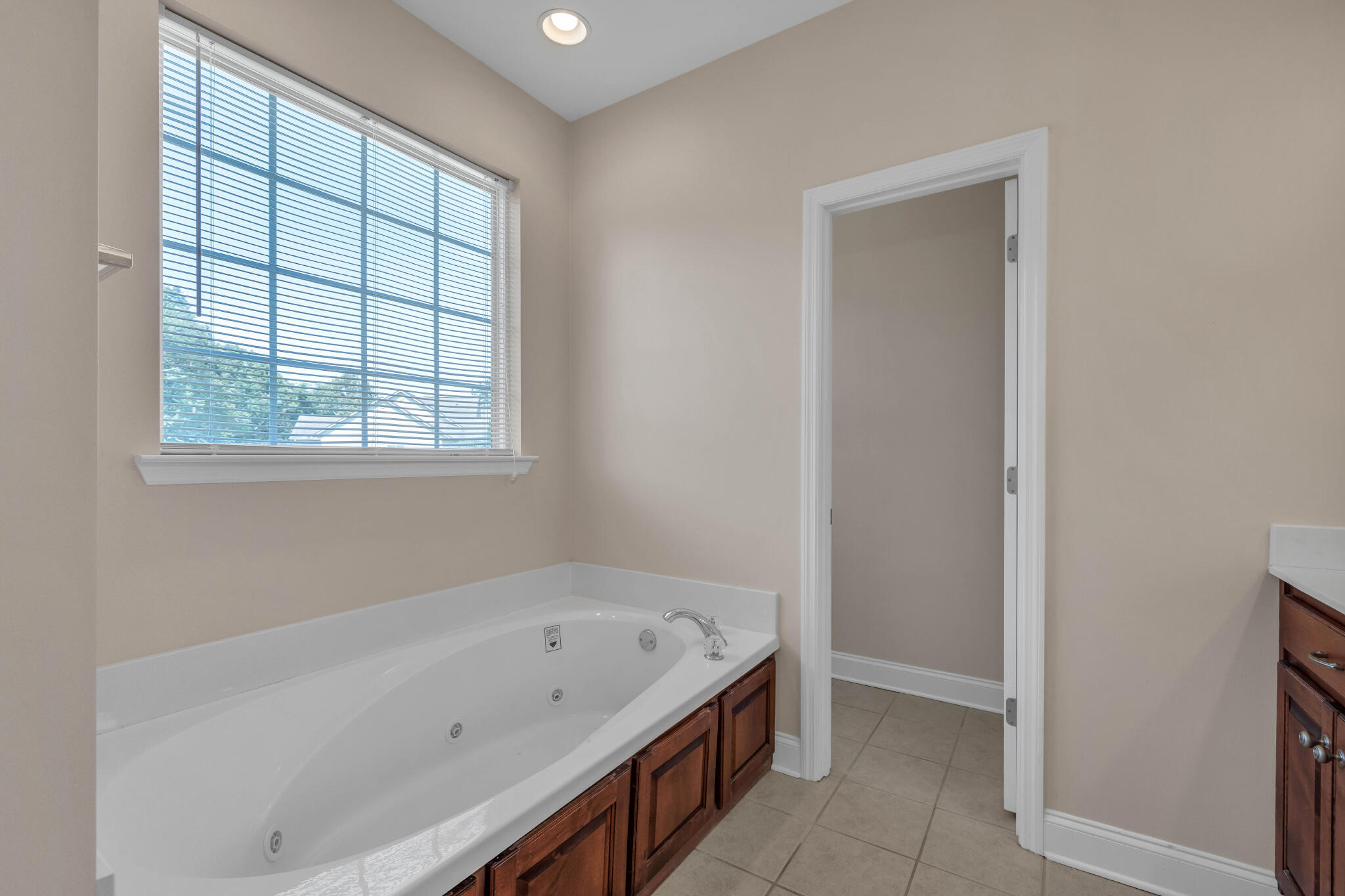 1025 South Ridge Drive Dalton, GA 30721 - Photo 21 of 30 4A8A8646