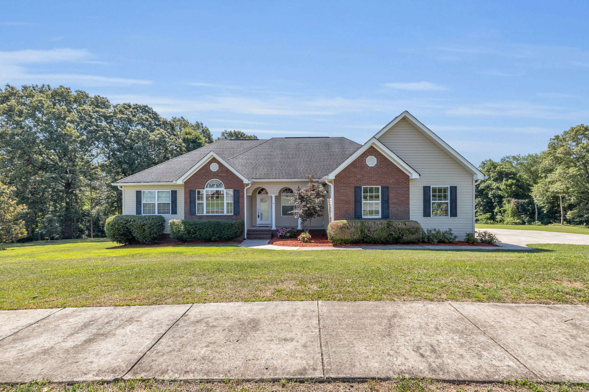 1025 South Ridge Drive Dalton, GA 30721 - Photo 30 of 30 4A8A8554