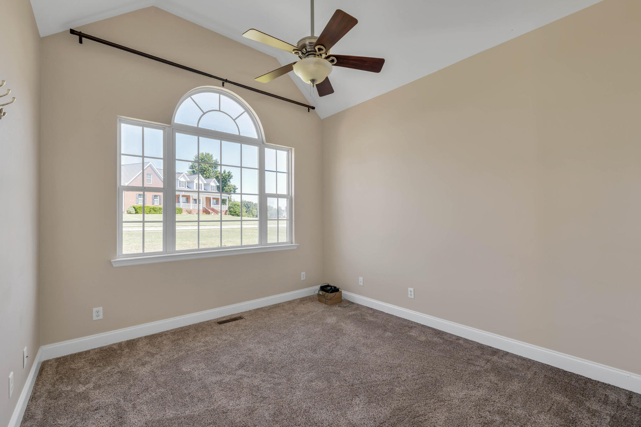 1025 South Ridge Drive Dalton, GA 30721 - Photo 9 of 30 4A8A8598