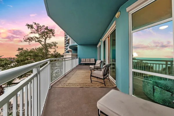 $347,500 | 2230 Beach Drive, Unit 302, Gulfport, MS 39507