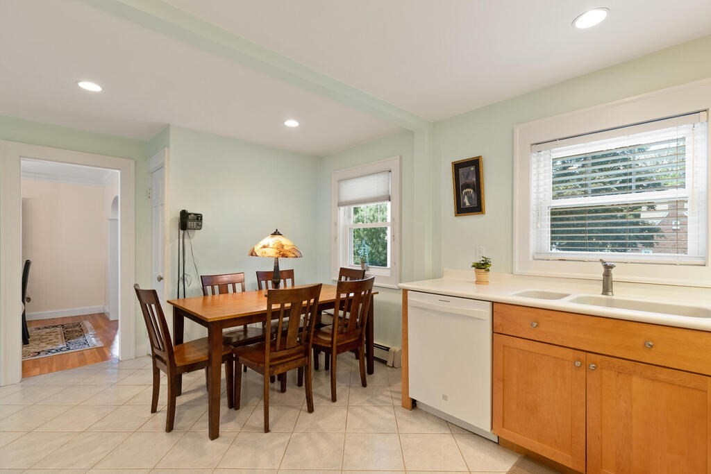 15 Ronaele Road Medford, MA 02155 - Photo 16 of 31 Gallery Image 16