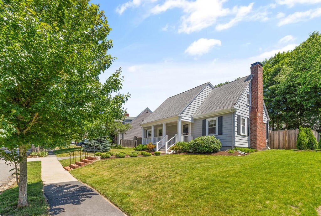 15 Ronaele Road Medford, MA 02155 - Photo 3 of 31 Gallery Image 3