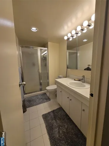 $4,800 | 1275 15th Street, Unit PHB, Fort Lee, NJ 07024