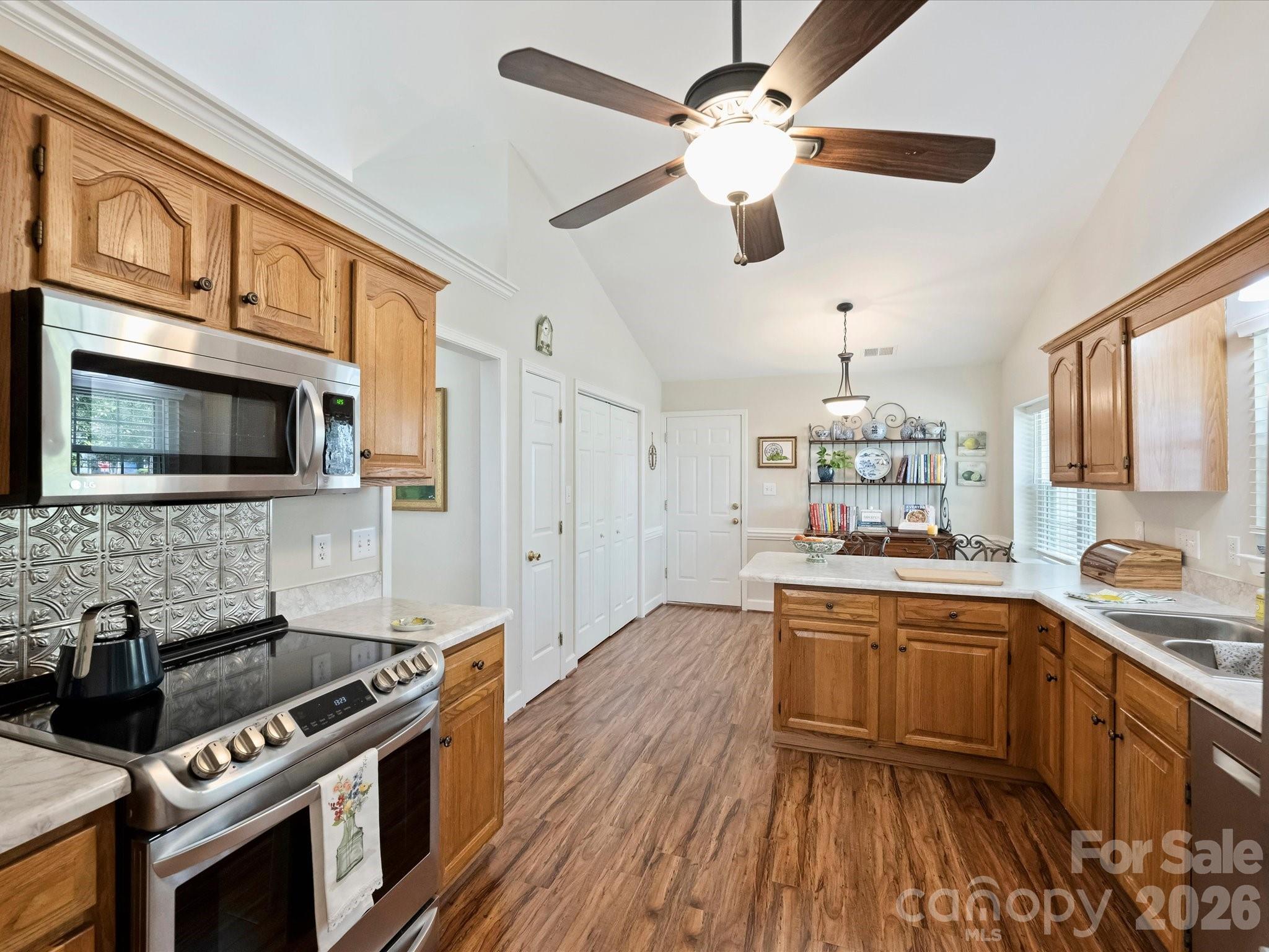 1608 Running Brook Road Charlotte, NC 28214 - Photo 18 of 36 Gallery Image 18