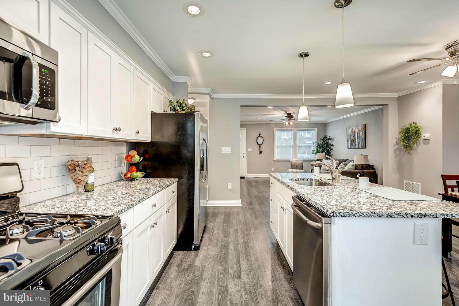1550 Stonewood Road Baltimore, MD 21239 - Photo 11 of 28 Kitchen