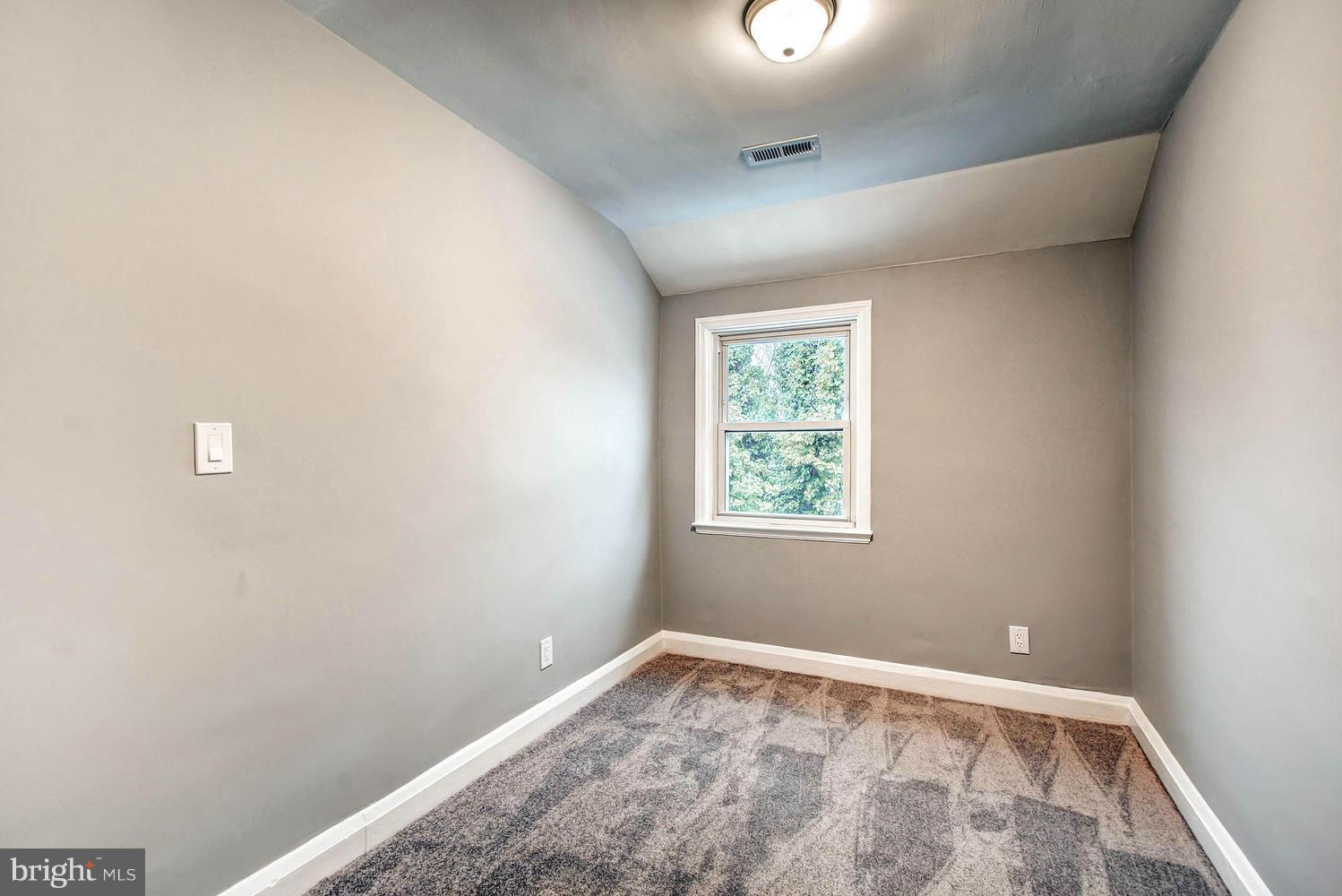 1550 Stonewood Road Baltimore, MD 21239 - Photo 19 of 28 Bedroom