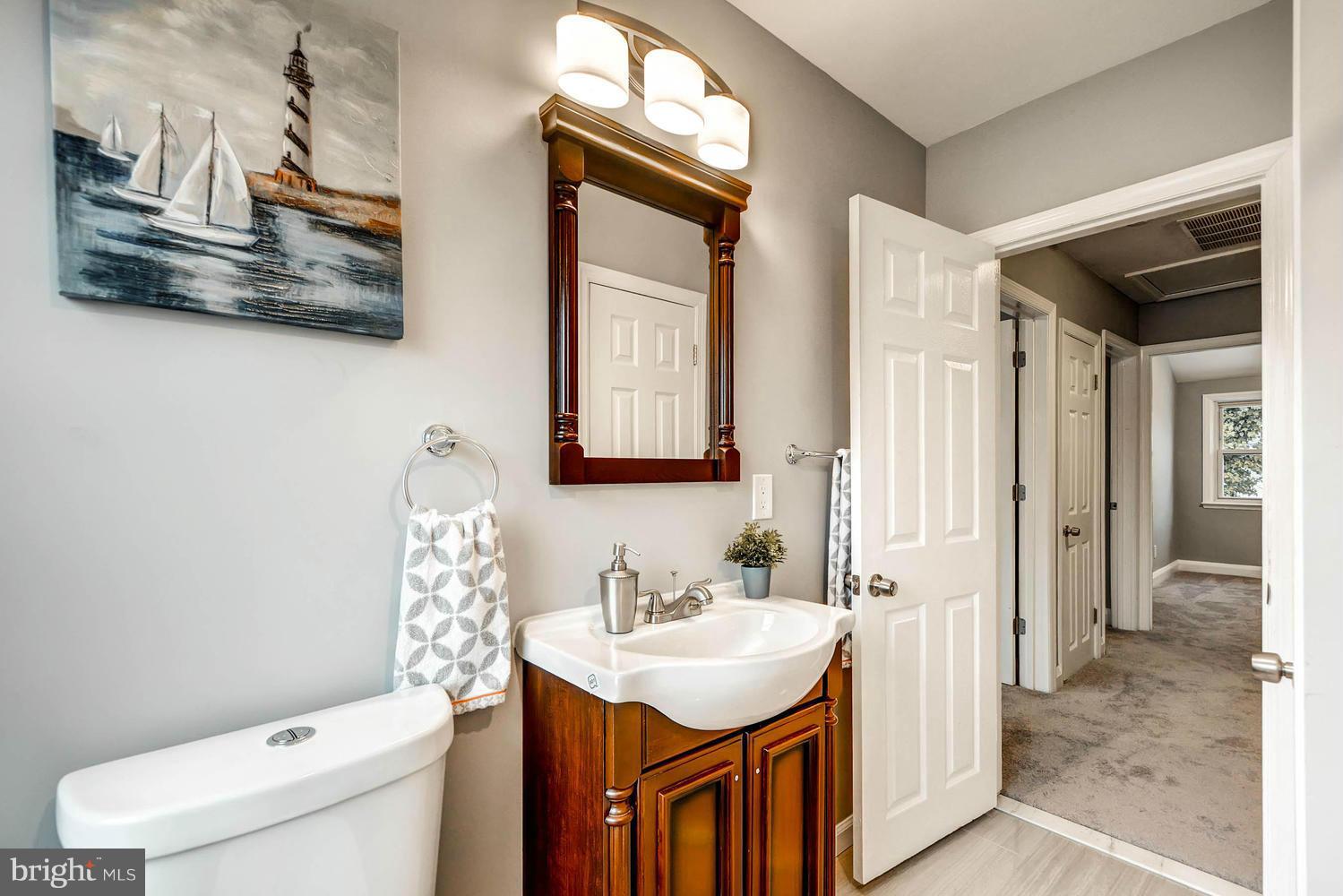 1550 Stonewood Road Baltimore, MD 21239 - Photo 22 of 28 Bath
