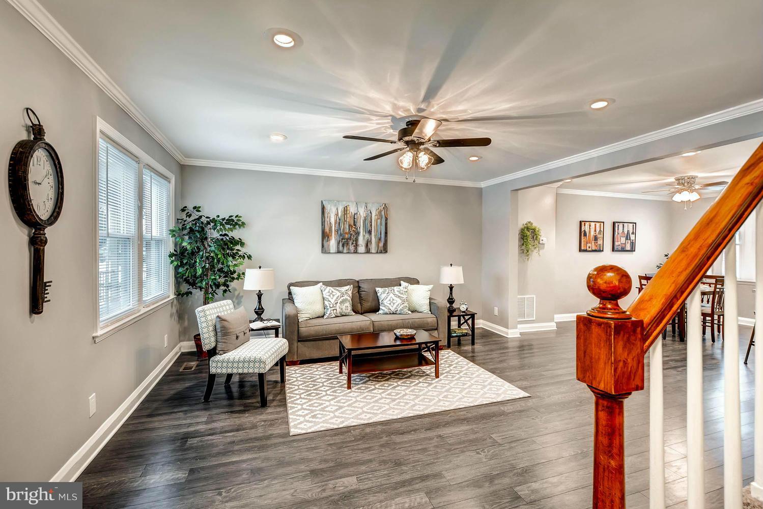 1550 Stonewood Road Baltimore, MD 21239 - Photo 5 of 28 Living Room