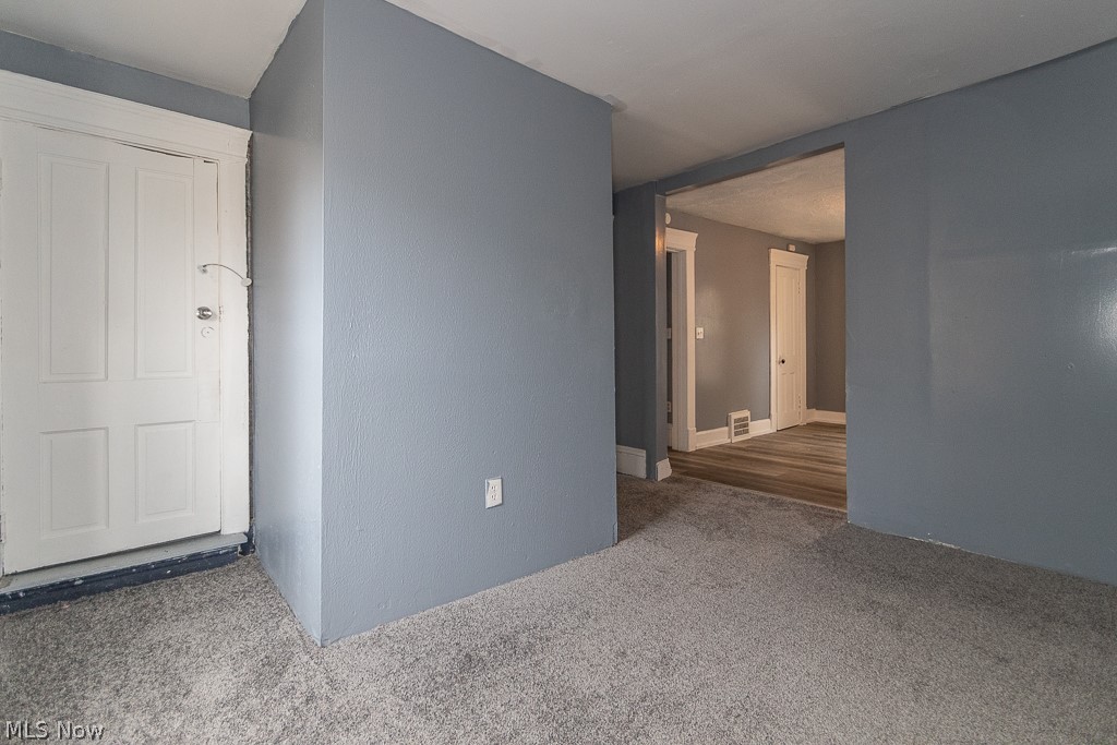 15416 Saranac Road Cleveland, OH 44110 - Photo 30 of 47