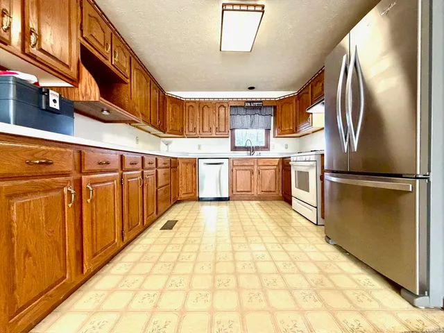 $269,900 | 1164 Erie Church Road, Bedford, IN 47421