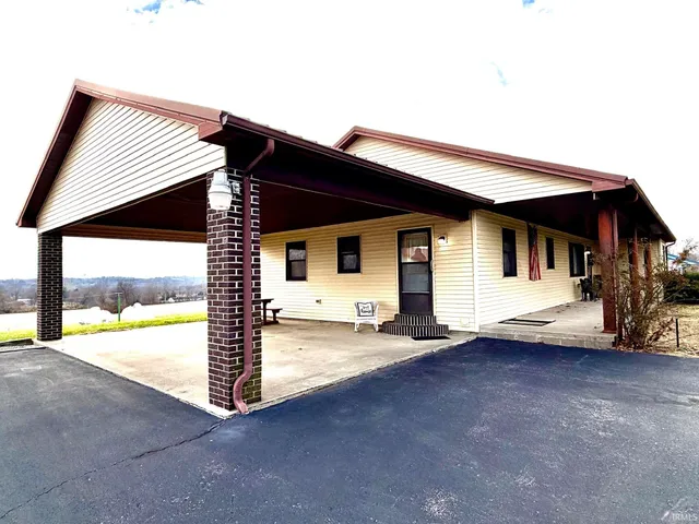 $269,900 | 1164 Erie Church Road, Bedford, IN 47421