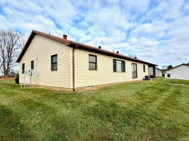 $269,900 | 1164 Erie Church Road, Bedford, IN 47421