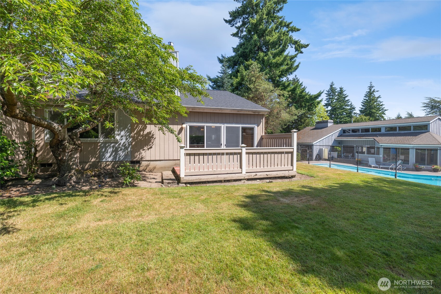 3207 Southwest 319th Street, Unit 48 Federal Way, WA 98023 - Photo 3 of 40