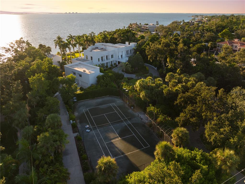3315 Bay Shore Road Sarasota, FL 34234 - Photo 81 of 96