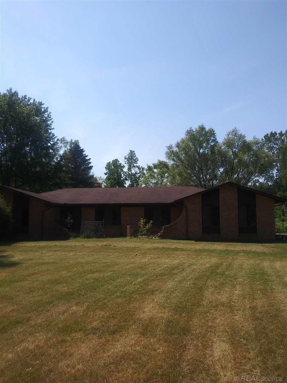 21560 30 Mile Road Ray, MI 48096 - Photo 1 of 25 50021510.JPG