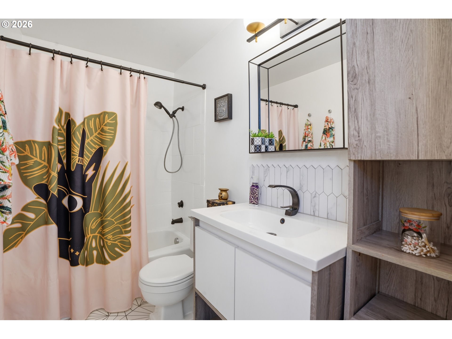 2379 Southeast 112th Avenue, Unit 2 Portland, OR 97216 - Photo 16 of 36