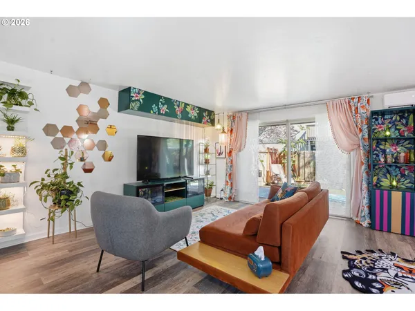 $265,000 | 2379 Southeast 112th Avenue, Unit 2, Portland, OR 97216
