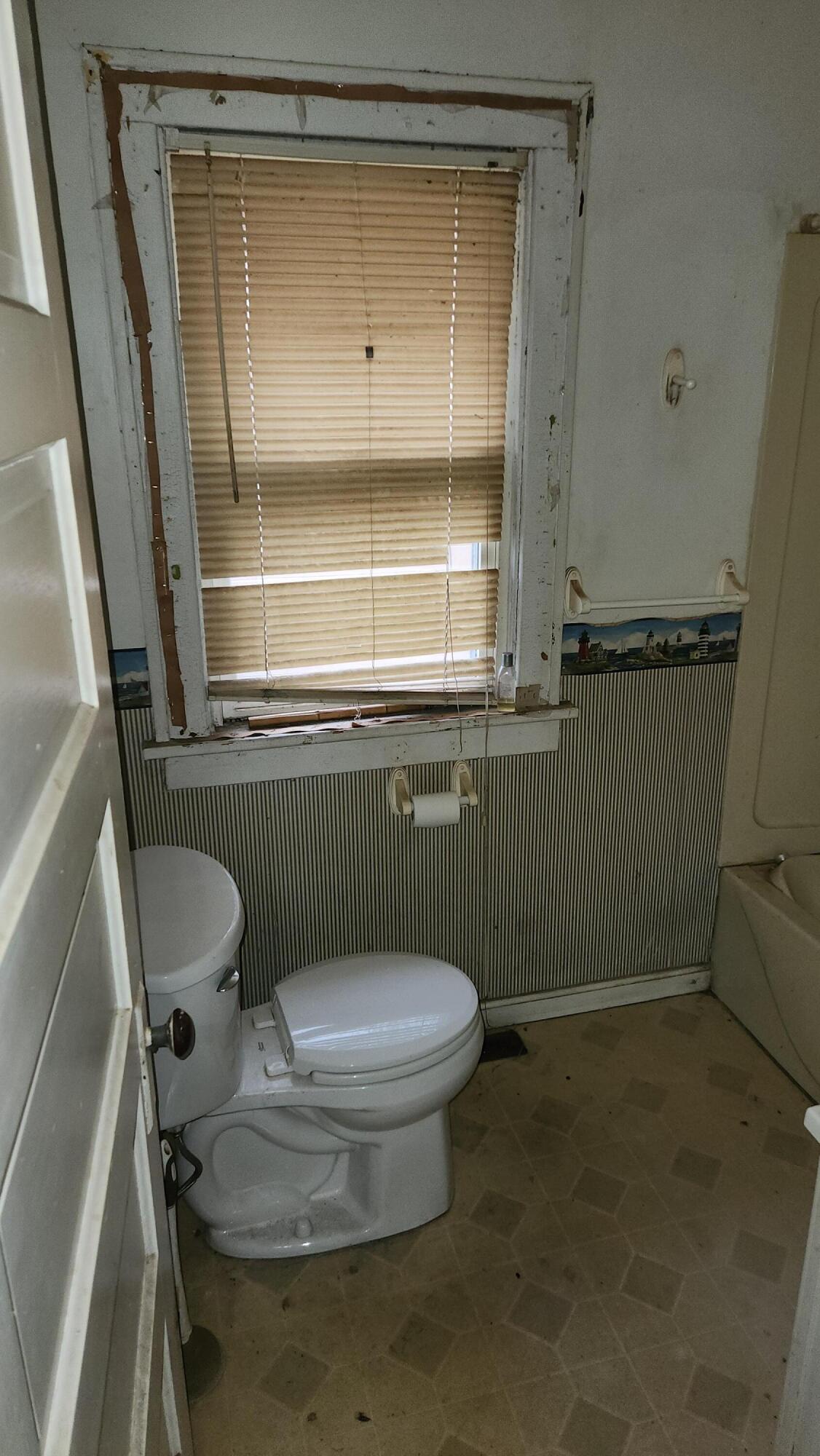 1545 Maple Street Michigan City, IN 46360 - Photo 11 of 19 1126x2000