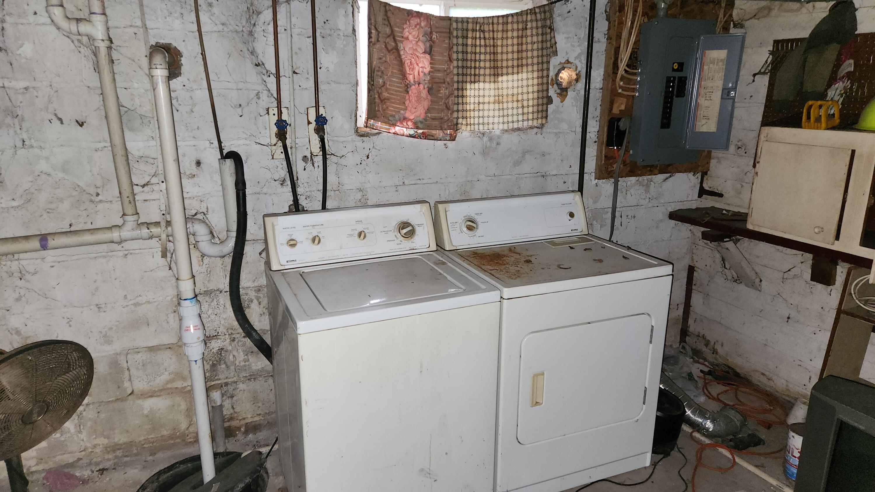 1545 Maple Street Michigan City, IN 46360 - Photo 18 of 19 3000x1689