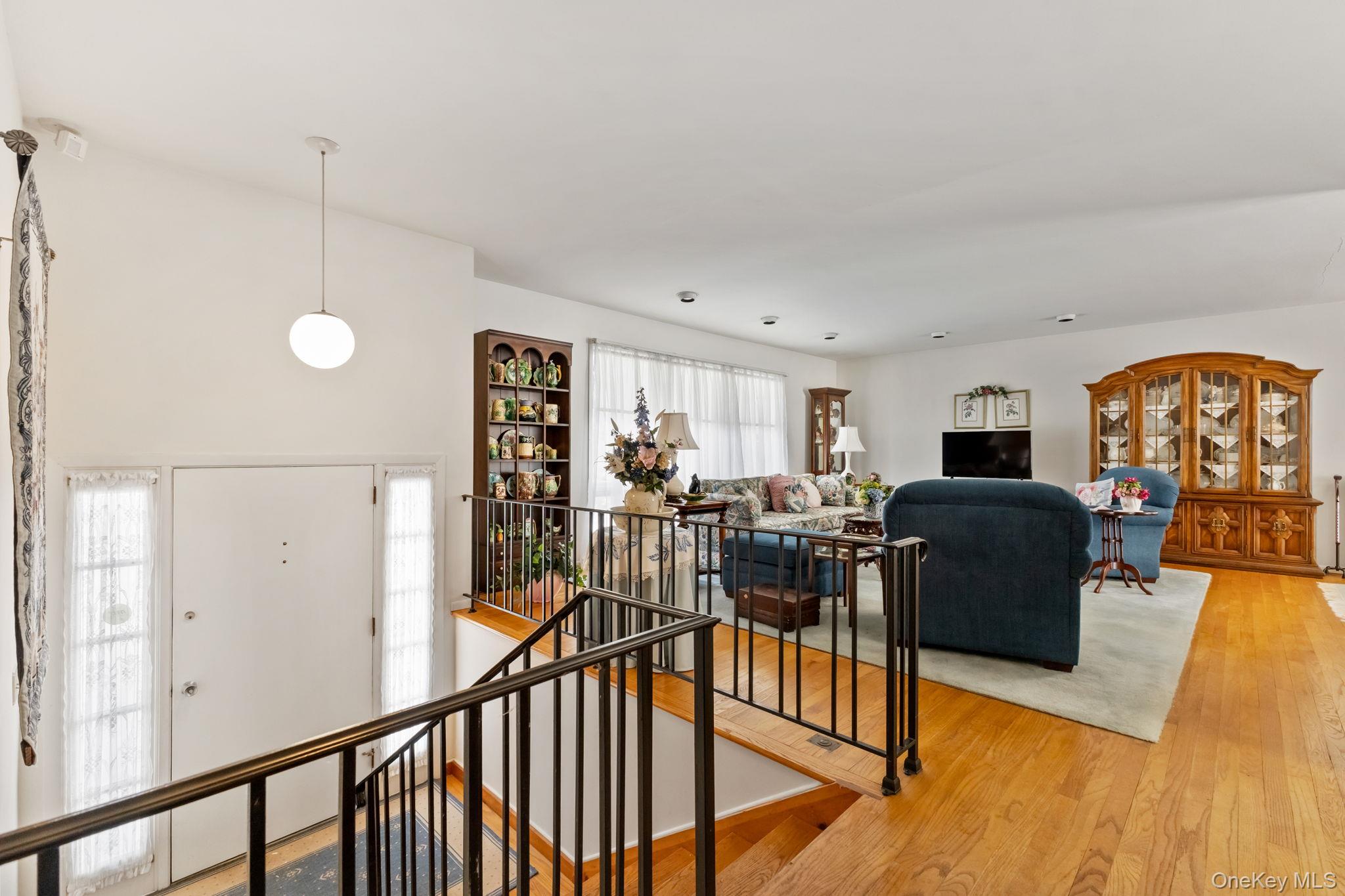 231 Church Road Putnam Valley, NY 10579 - Photo 3 of 29