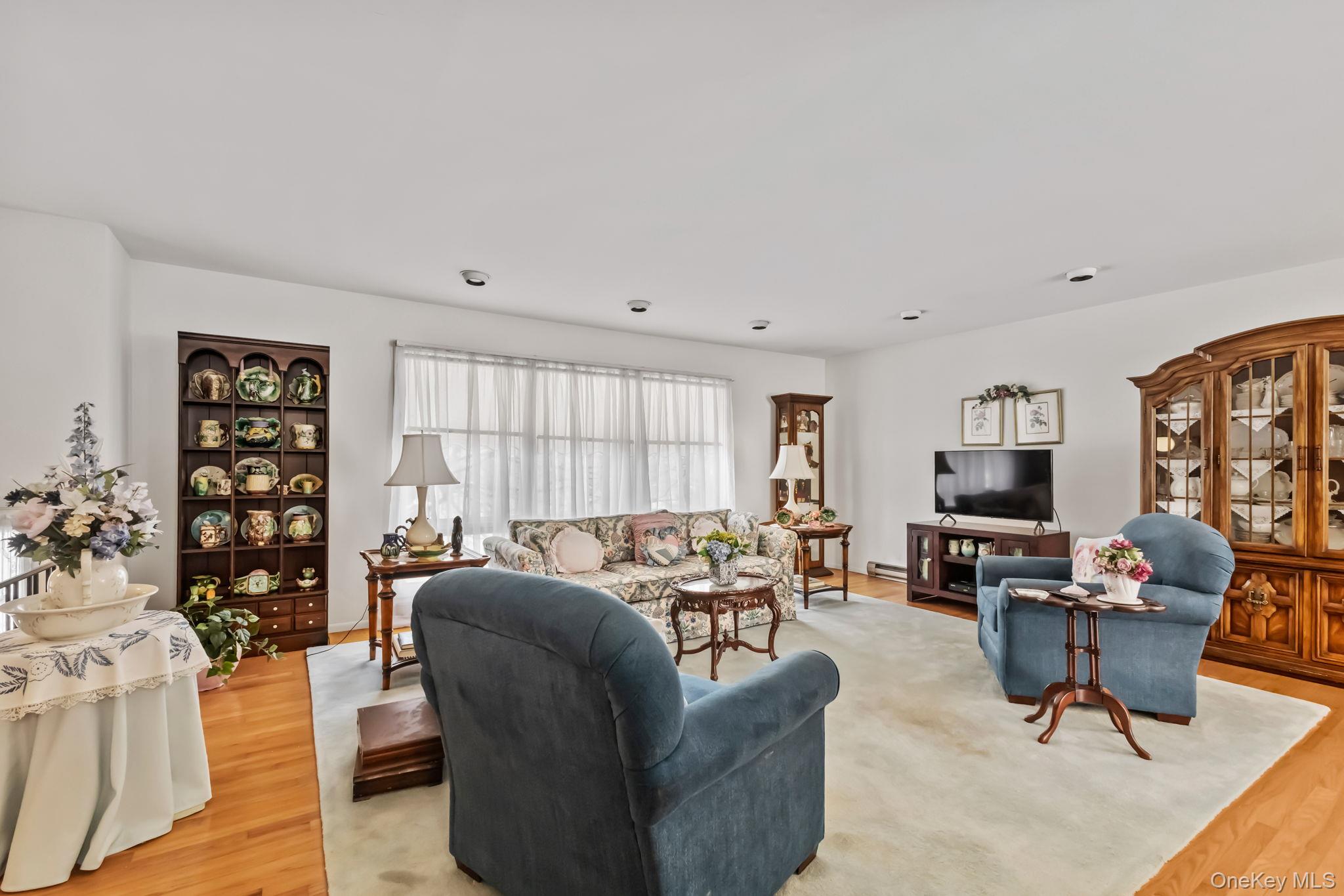 231 Church Road Putnam Valley, NY 10579 - Photo 4 of 29