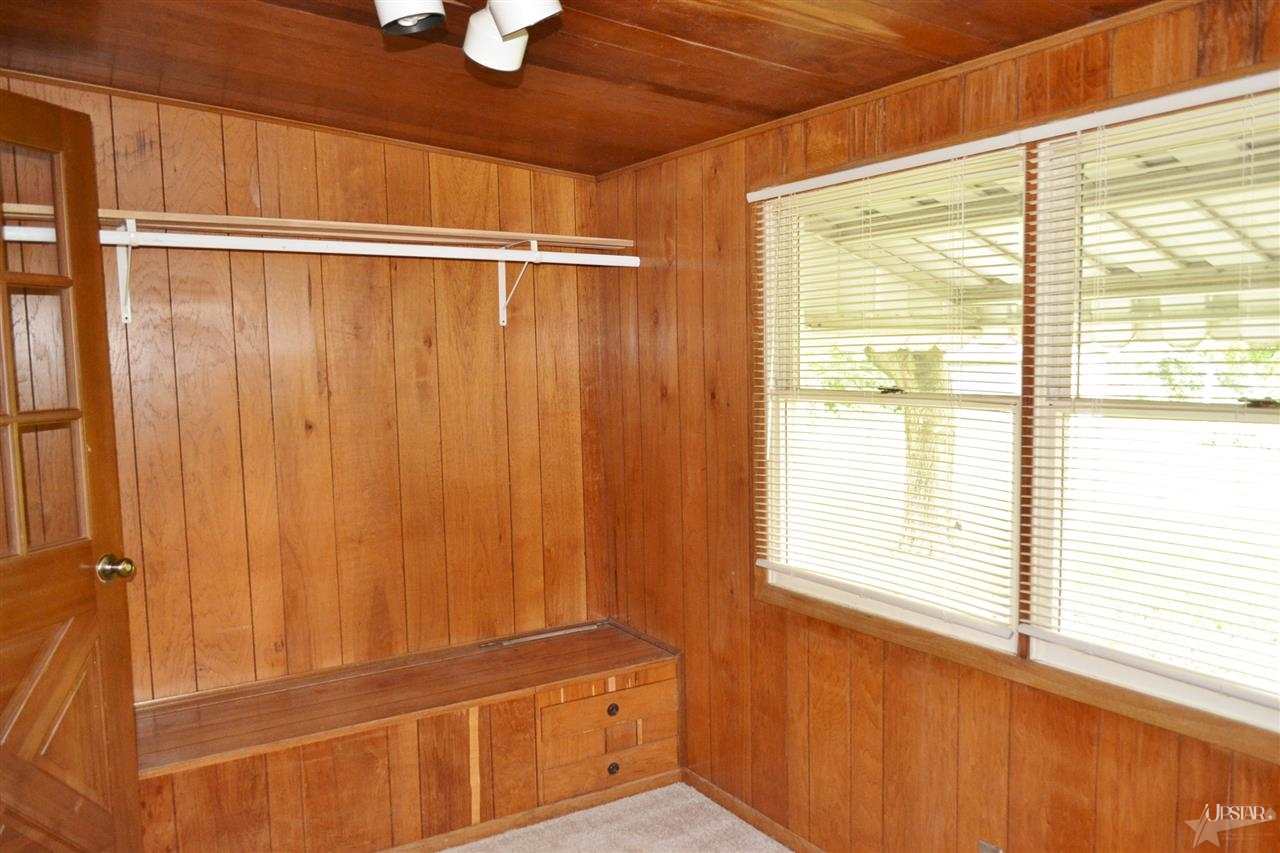 6307 St Joe Road Fort Wayne, IN 46835 - Photo 8 of 12 Gallery Image 8