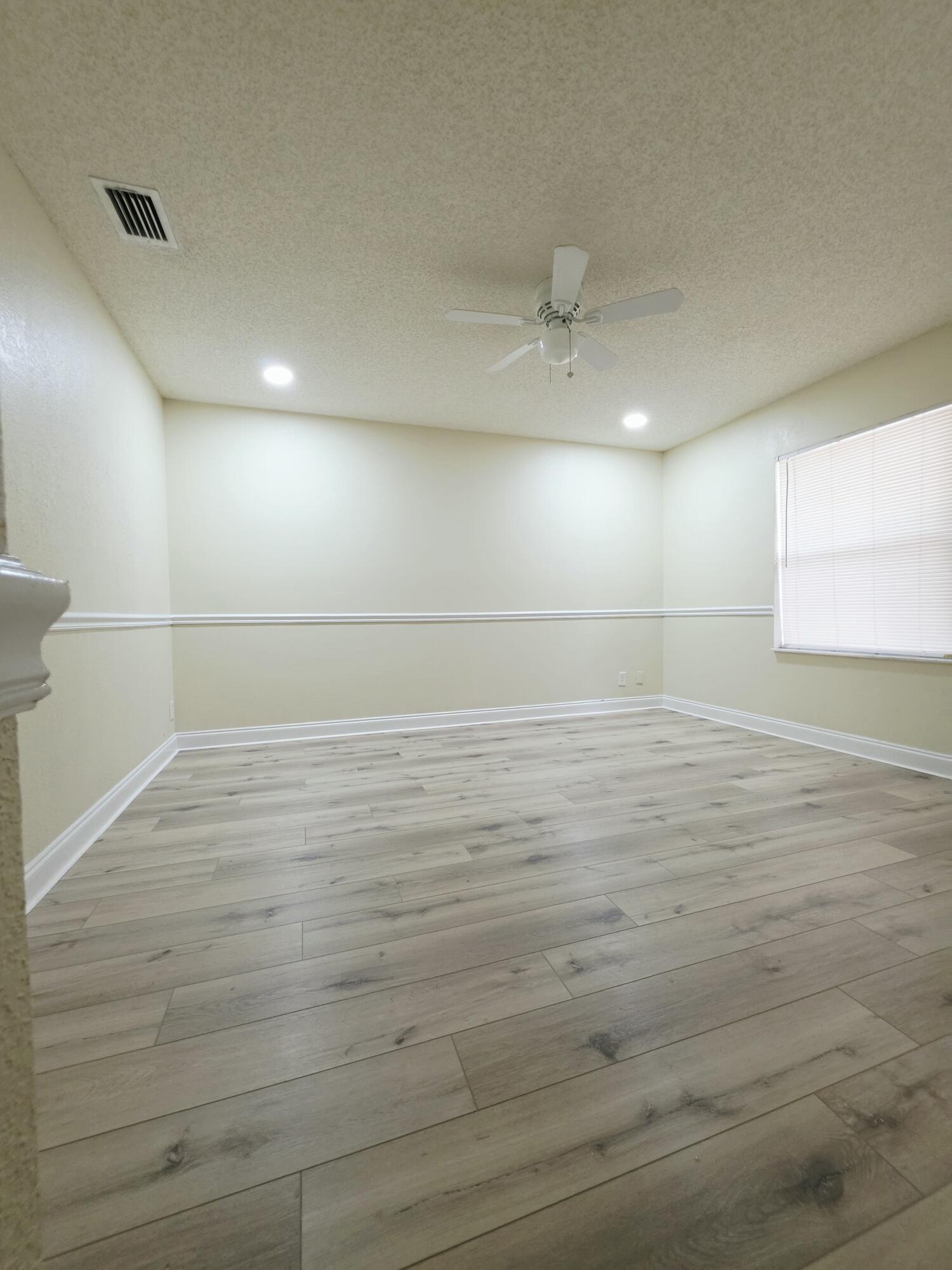 5447 Twin Oakes Road Lake Worth, FL 33463 - Photo 11 of 17 20260702_114454